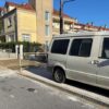 A Estrada reforma o deteriorado firme de beirarrúas que dan acceso a garaxes en 15 puntos da vila